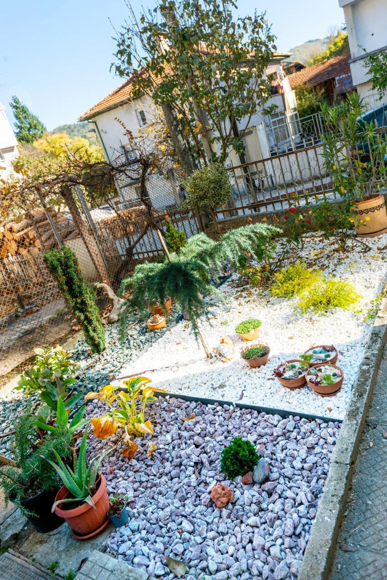 Devin Coworking & Coliving Apartment Bagian luar foto