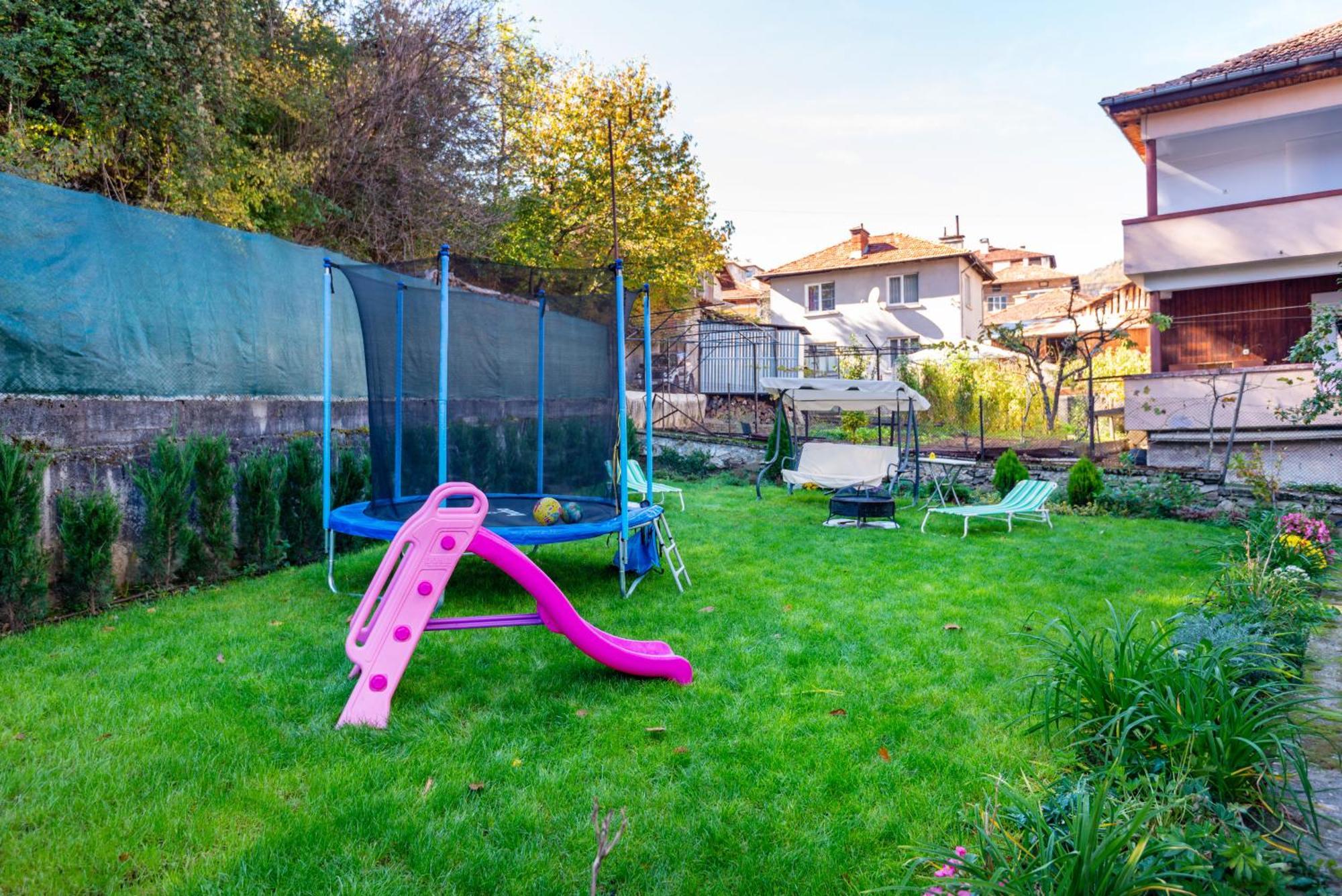 Devin Coworking & Coliving Apartment Bagian luar foto